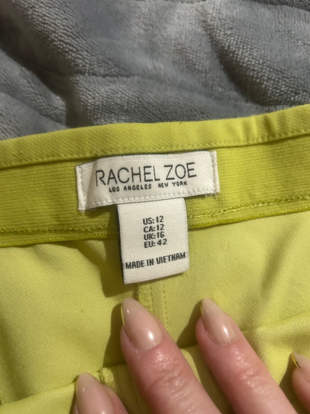 Rachel Zoe dress shorts - Neon green, Navy, Cream - Picture 4 of 4